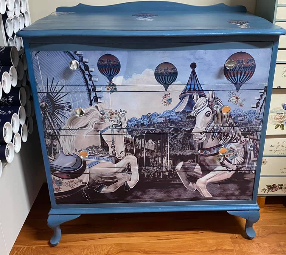 Hokus Pokus - Let's go to the Merry-Go-Round - Large Solid Design cut into 3 Sheets