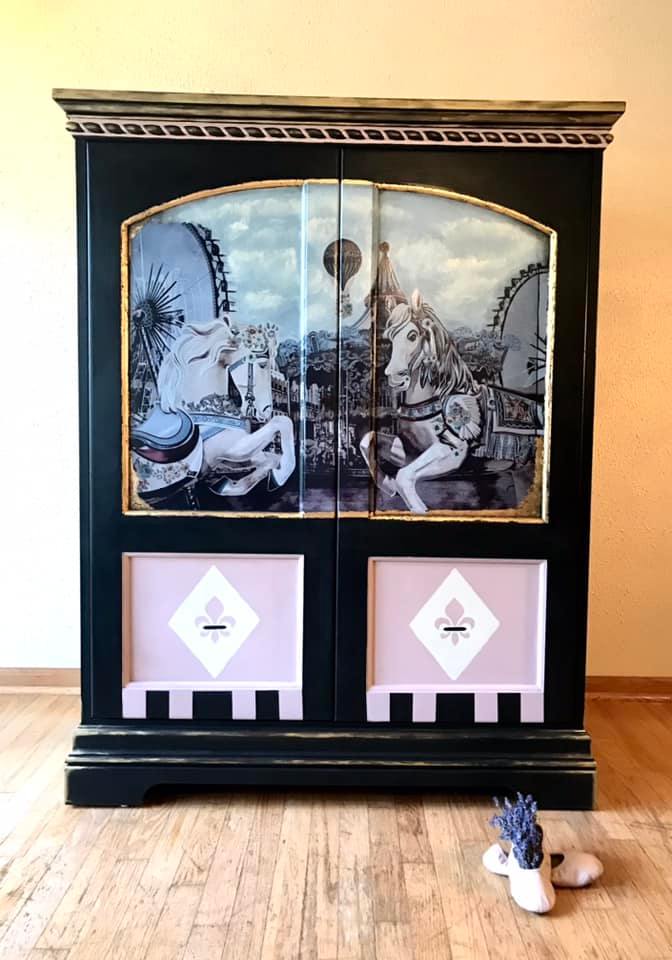 Hokus Pokus - Let's go to the Merry-Go-Round - Large Solid Design cut into 3 Sheets