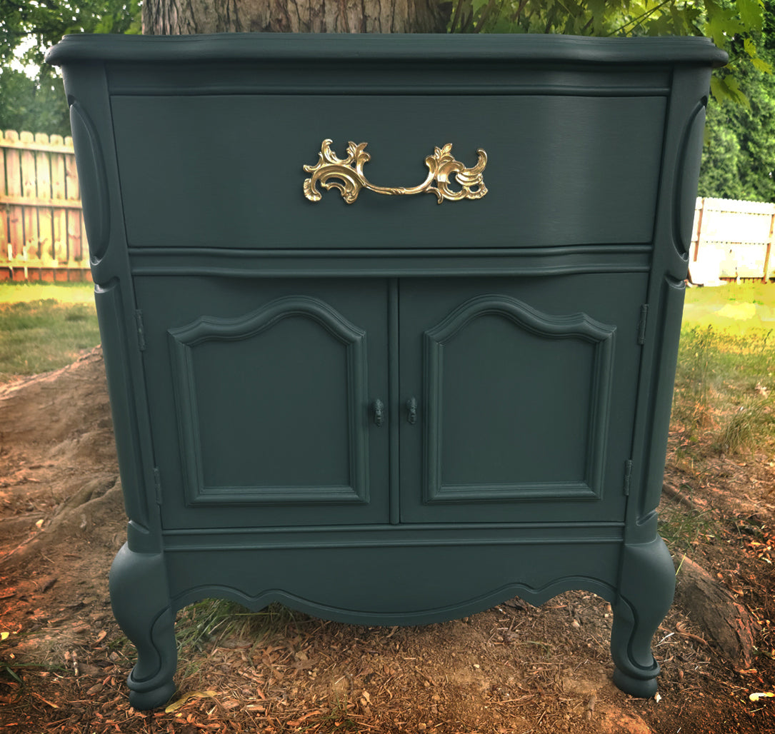 furniture with eye love hue painted