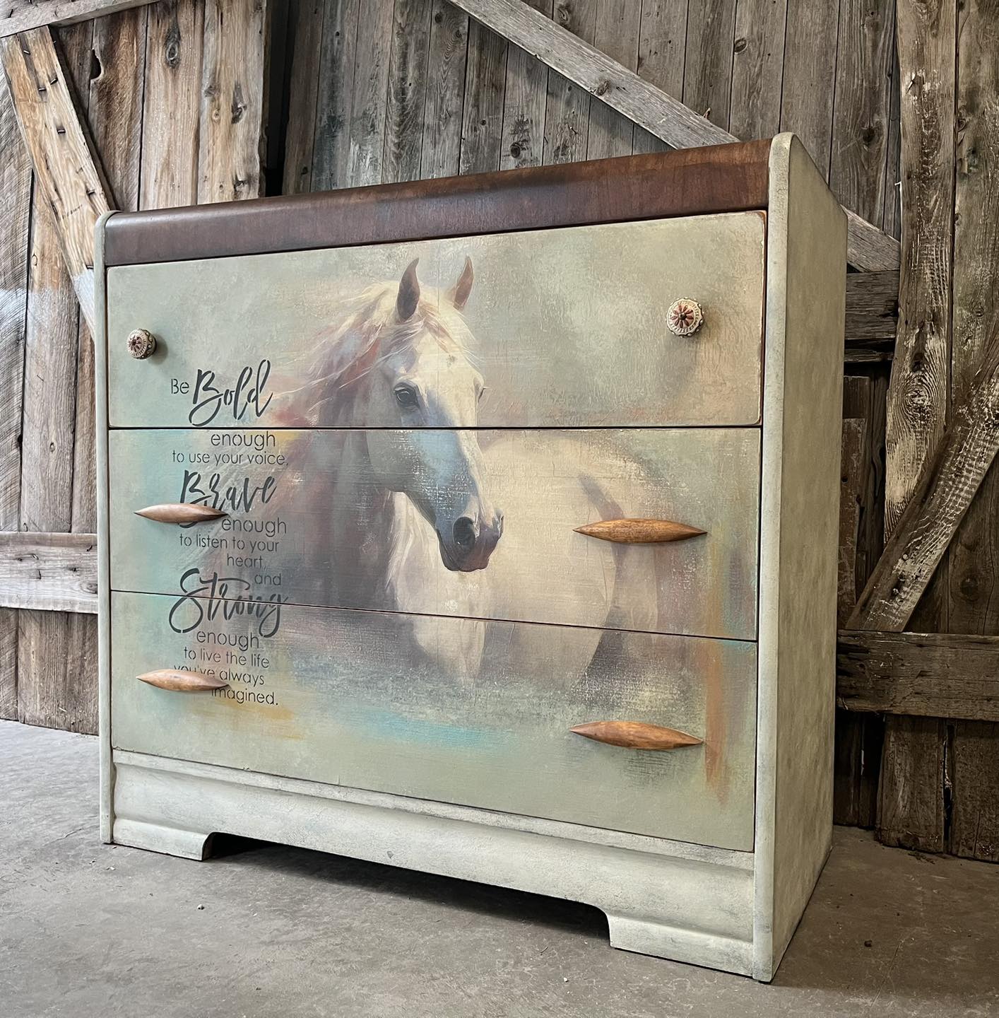 Luna's Lightning | 18 lb Decoupage Tissue Paper | 21x29 in