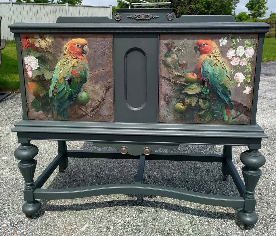 Parrot Paradise Duo  | 18 lb Decoupage Tissue Paper | 21x29 in
